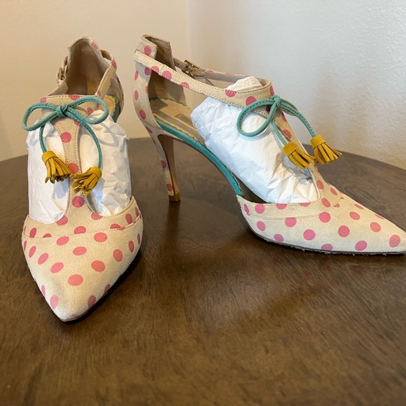 Boden Pink Polka Dot Cream Suede Heels with Yellow Tassels 37 7 - Picture 2 of 7